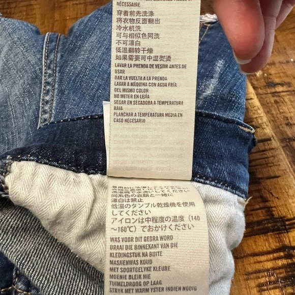 Abercrombie & Fitch Distressed Denim Shorts - Picture 10 of 12